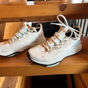 New Balance FuelCell Trainer v2